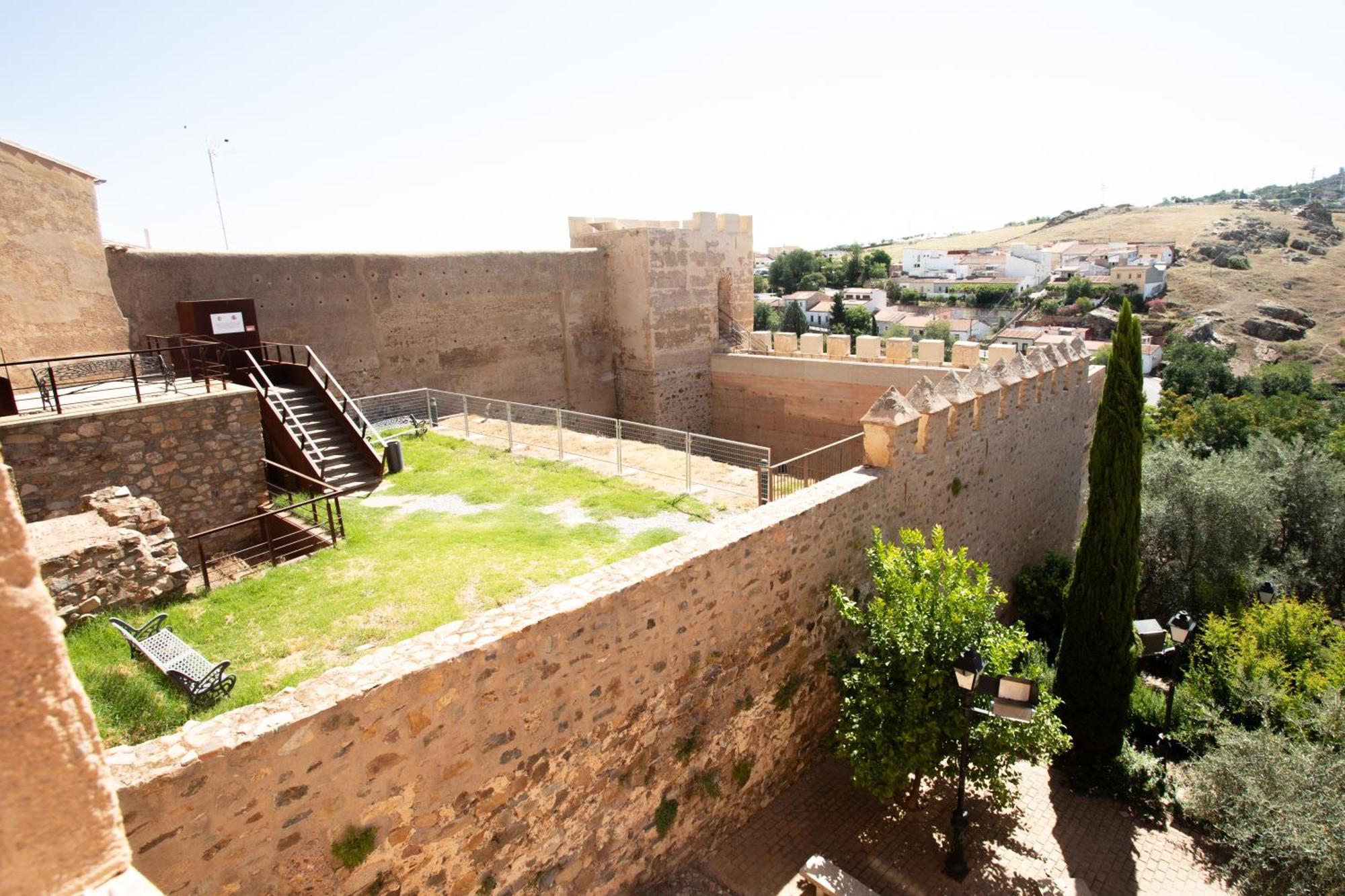 Apartamento Baluarte De Los Pozos Caces Екстериор снимка